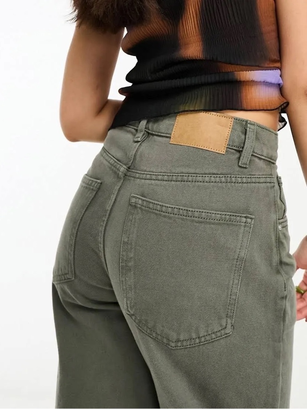 NWT Cotton On Loose Straight Women’s Jeans Smokey Green and Khaki Size US 12 - Picture 7 of 14